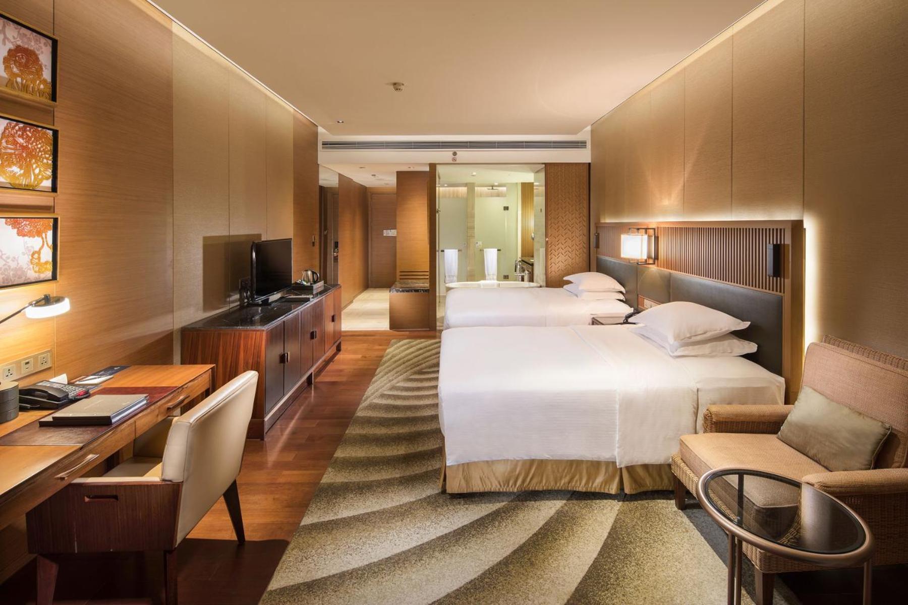 Hilton Wuhan Optics Valley Eksteriør billede
